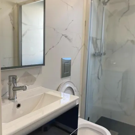 Casa Augusta 4 אכסניה *