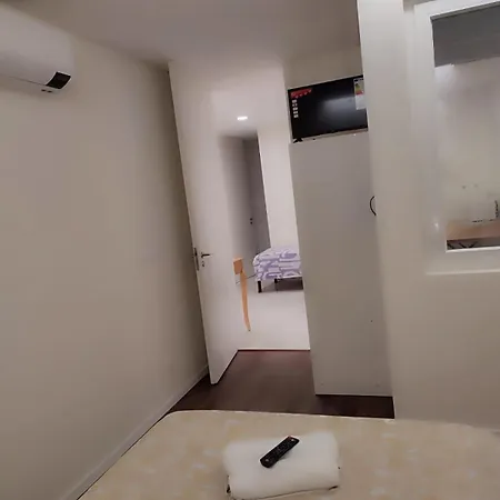 Casa Augusta 4 호스텔 브라가