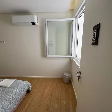 Casa Augusta 4 Ostello *