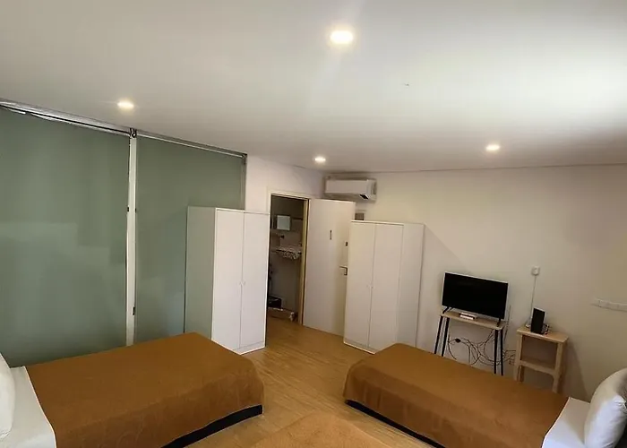 Hostel Casa Augusta 4 *